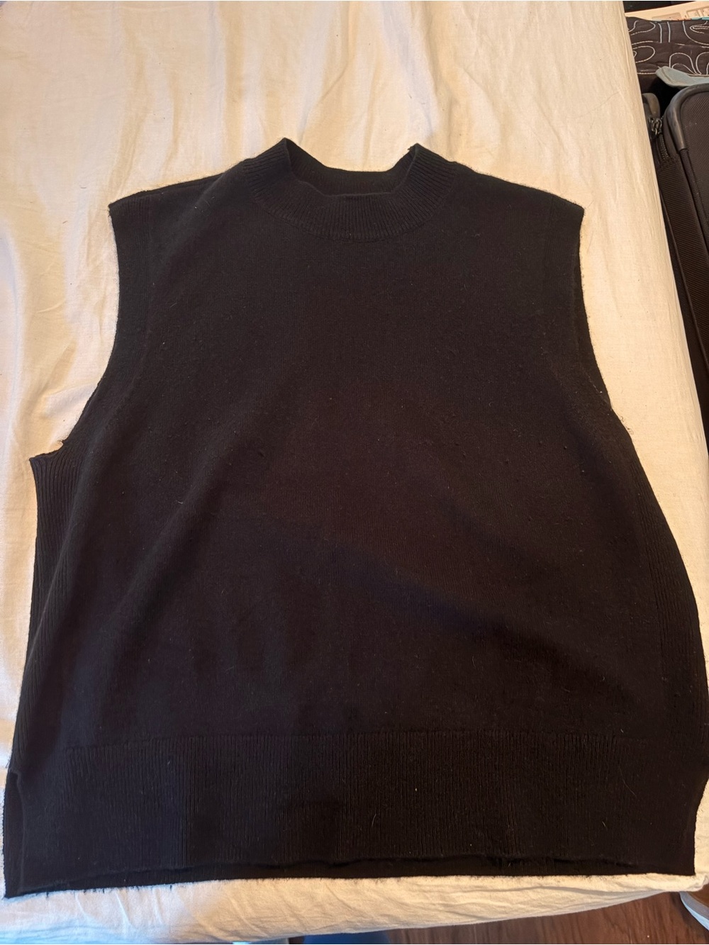 Women’s Quince Black Sleeveless Cashmere Sweater